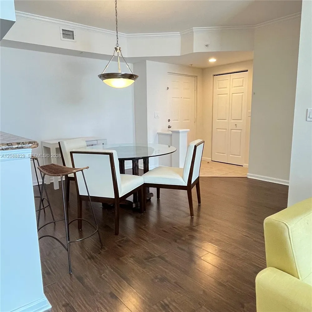 17100 Bay Rd #1906 Sunny Isles Beach, FL 33160