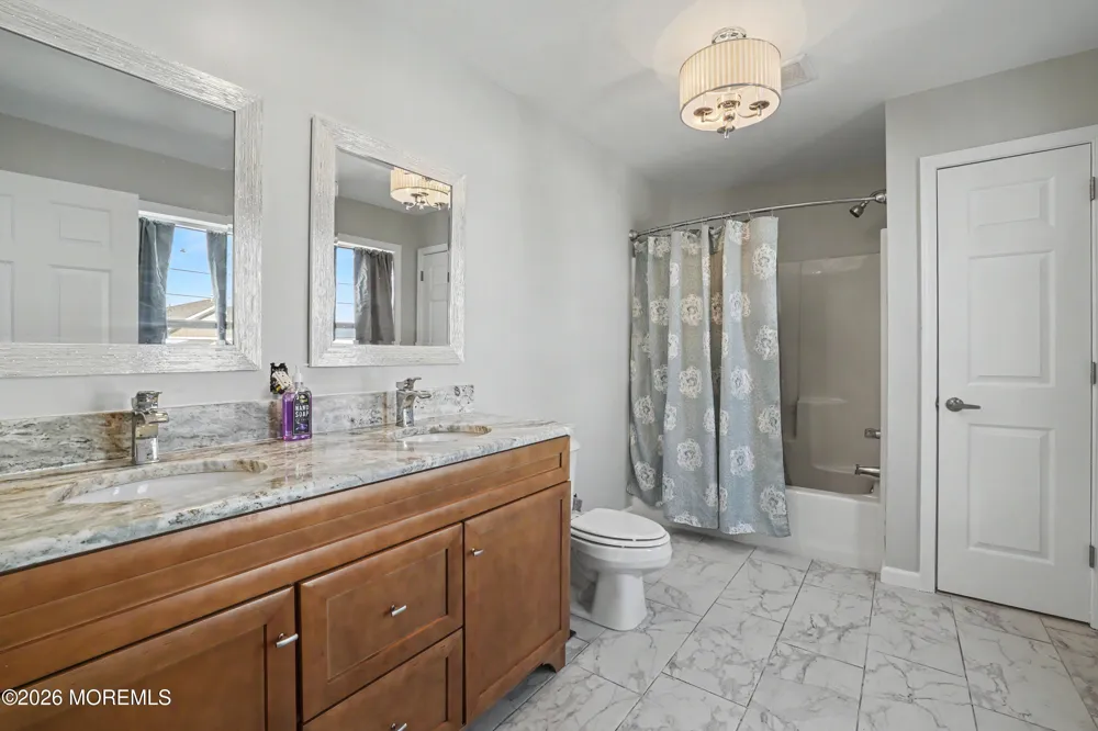 348 Kingfisher Road Tuckerton, NJ 08087