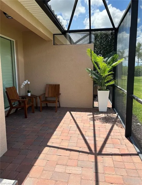 2084 Wellington Street Naples, FL 34120