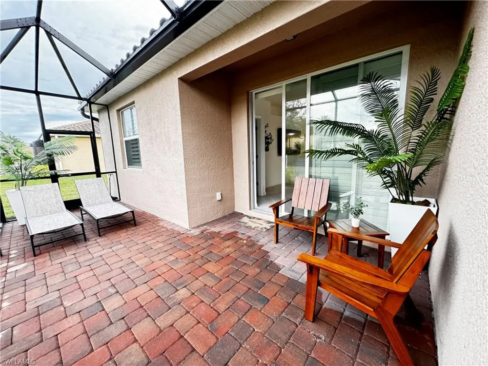 2084 Wellington Street Naples, FL 34120