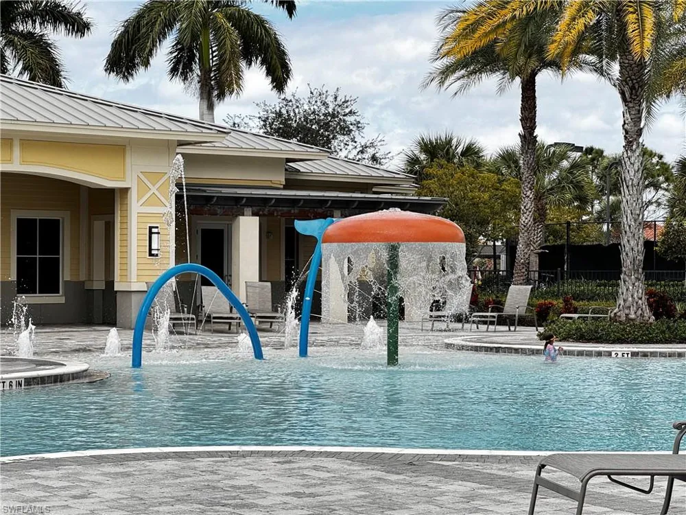 2084 Wellington Street Naples, FL 34120