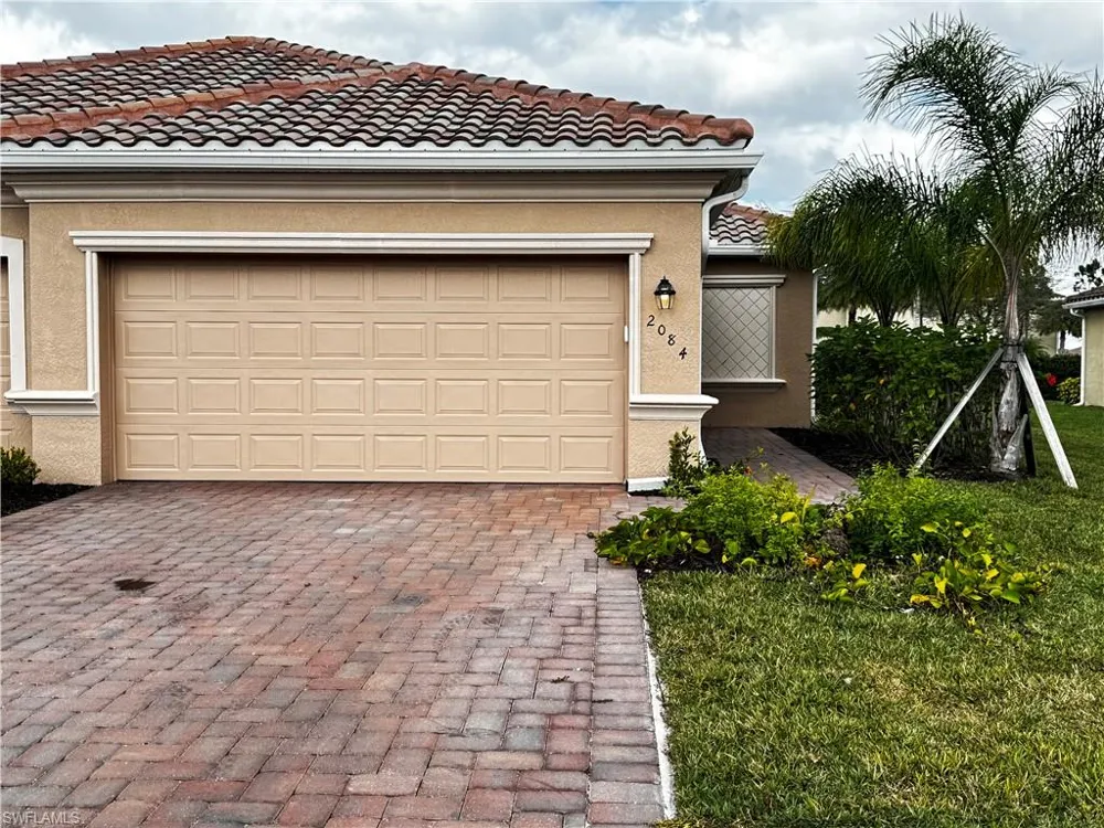 2084 Wellington Street Naples, FL 34120
