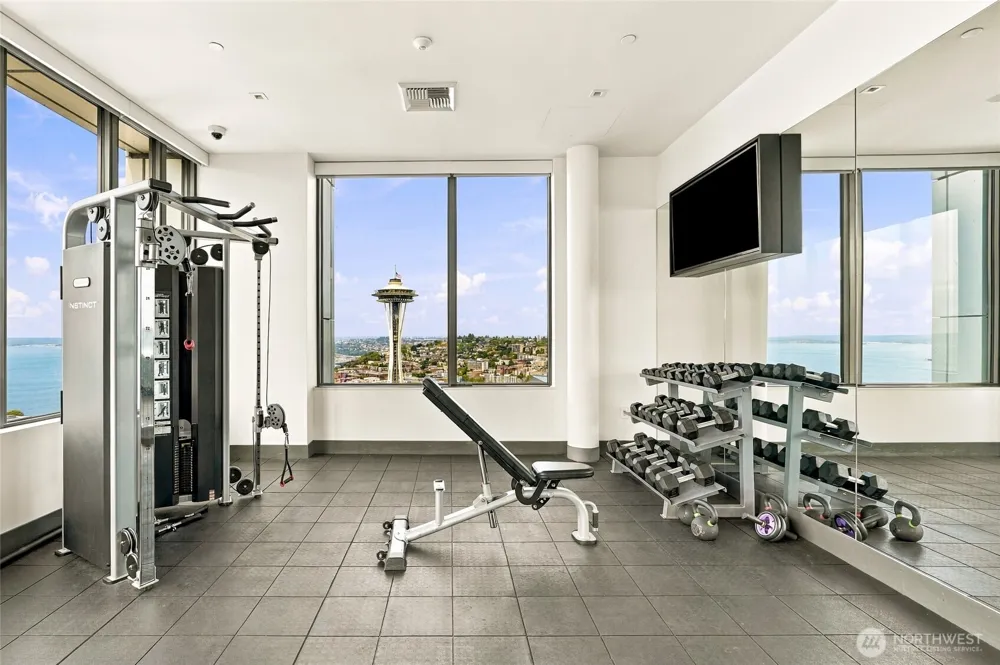 2510 6th Avenue #1403 Seattle, WA 98121