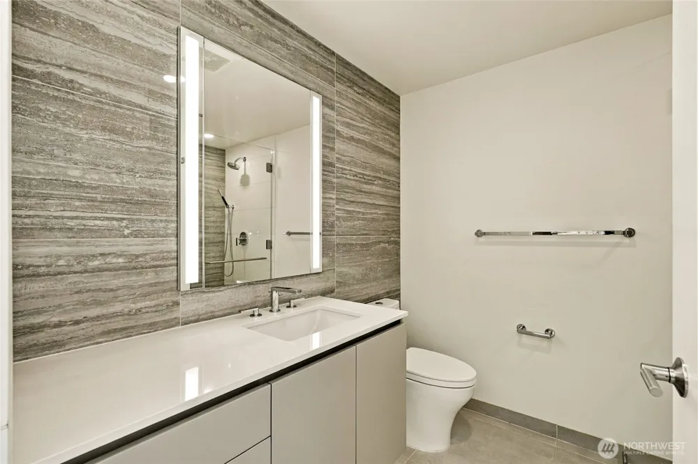 2510 6th Avenue #1403 Seattle, WA 98121