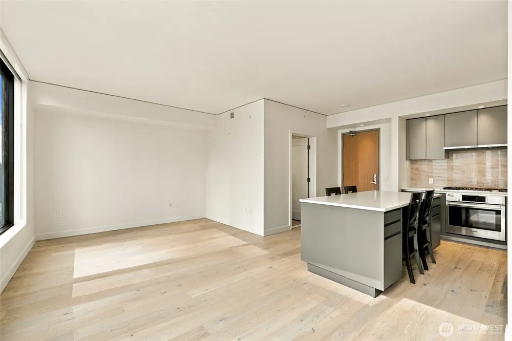 2510 6th Avenue #1403 Seattle, WA 98121