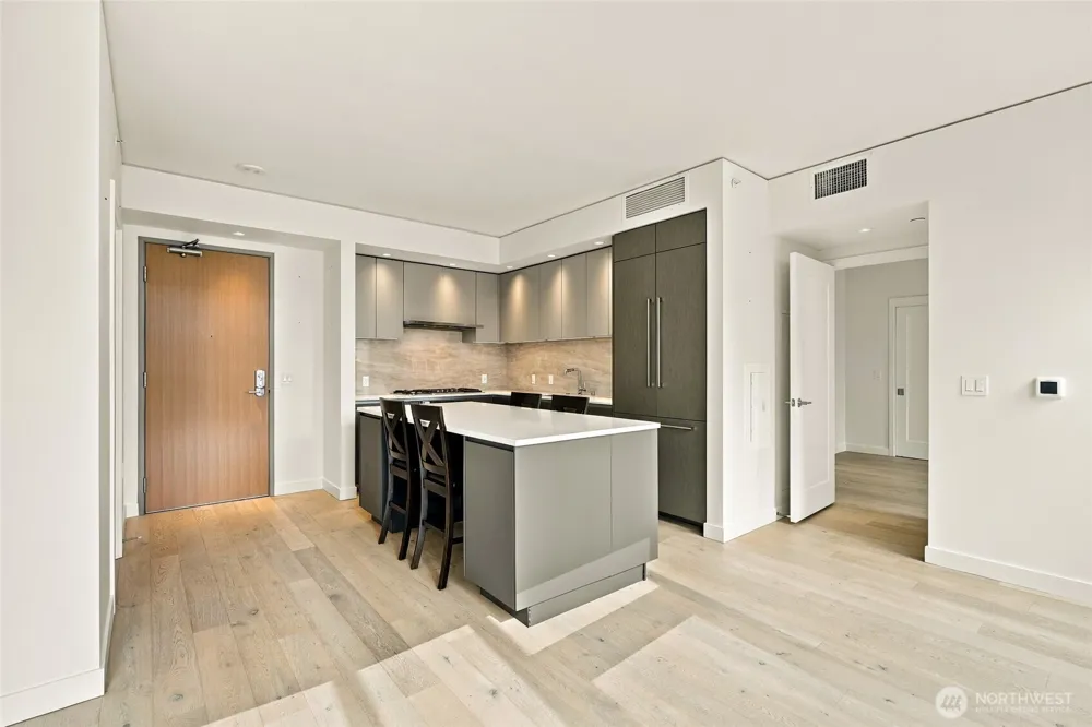 2510 6th Avenue #1403 Seattle, WA 98121