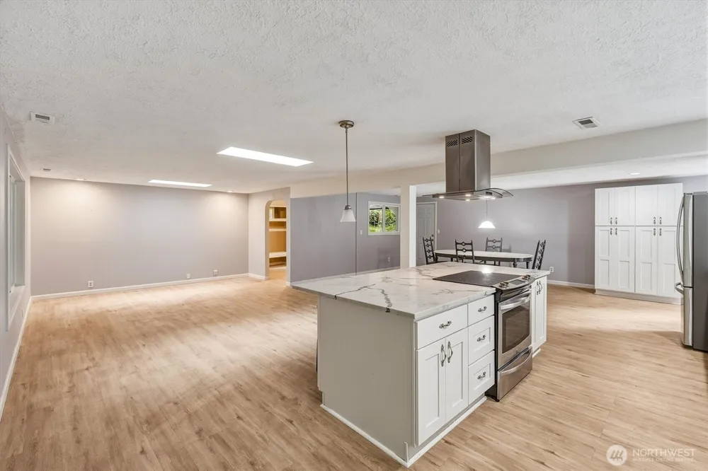 1005 22nd Avenue Kelso, WA 98626