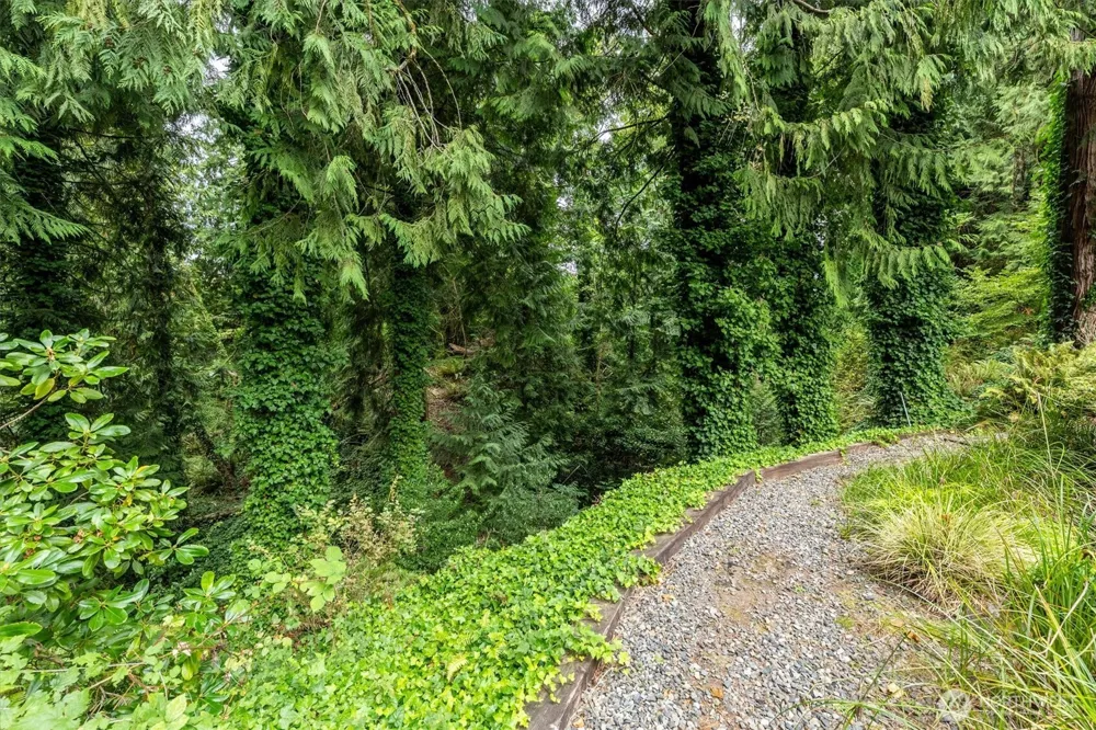 1005 22nd Avenue Kelso, WA 98626