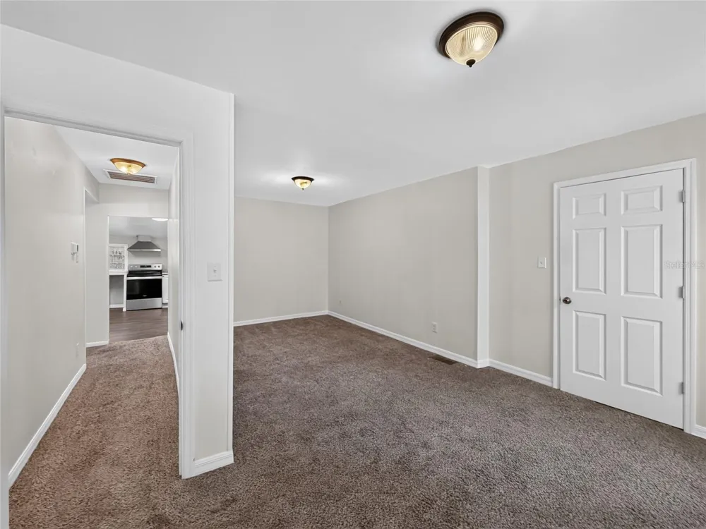 325 S 2ND STREET Leesburg, FL 34748