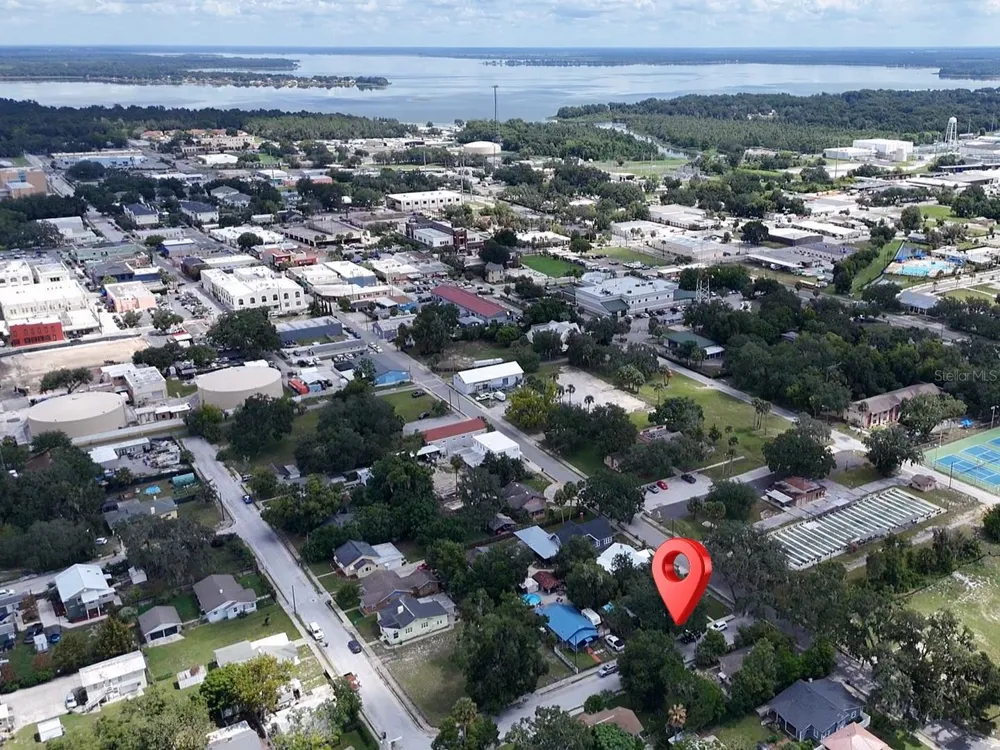 325 S 2ND STREET Leesburg, FL 34748