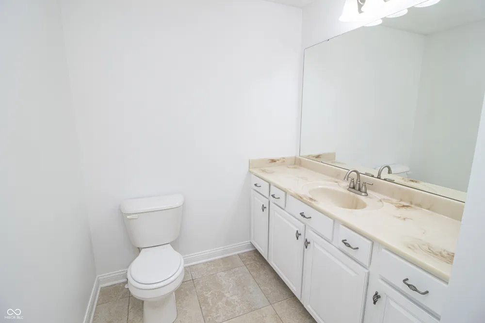 13895 Rue Charlot Lane McCordsville, IN 46055