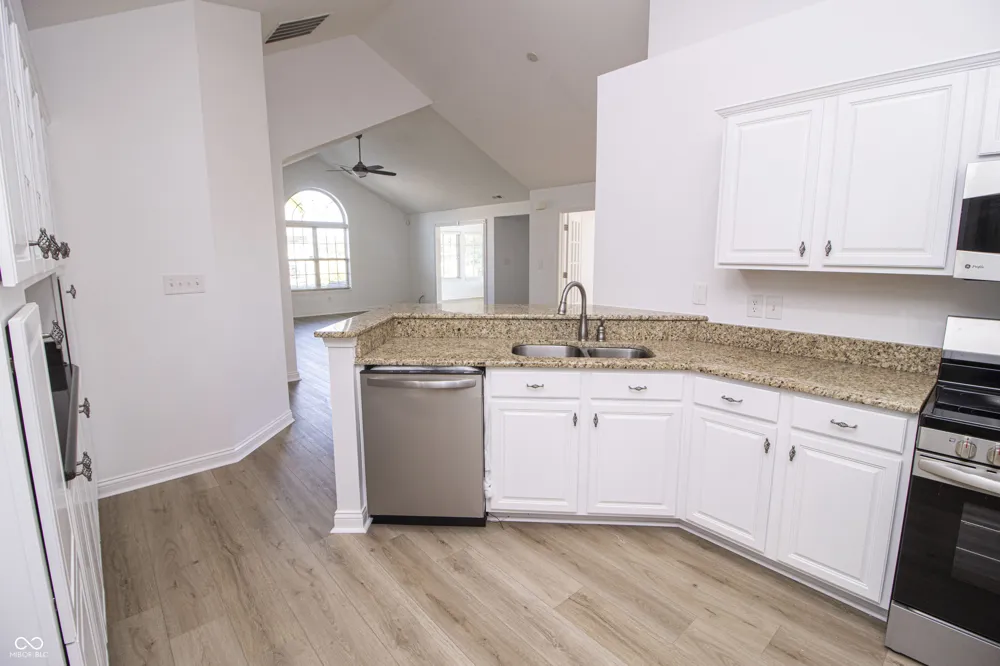 13895 Rue Charlot Lane McCordsville, IN 46055