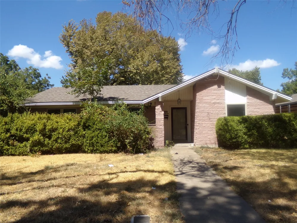 211 S Alexander Avenue Duncanville, TX 75116