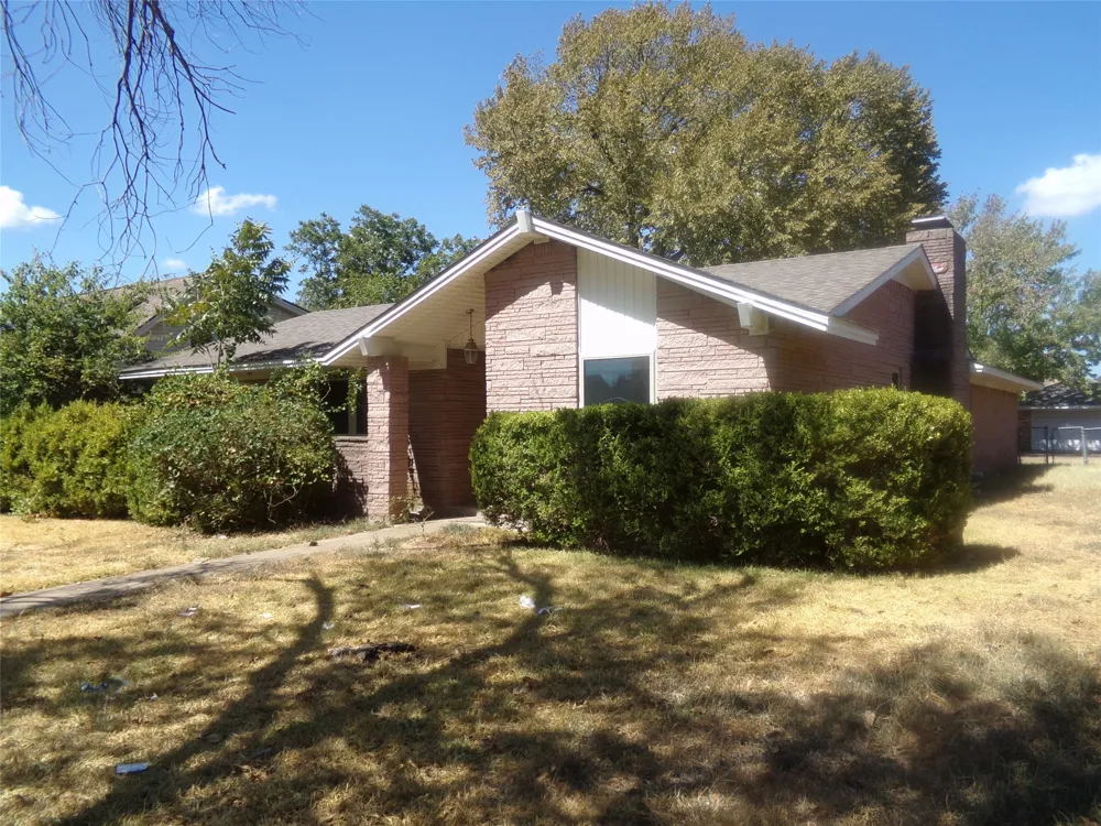 211 S Alexander Avenue Duncanville, TX 75116