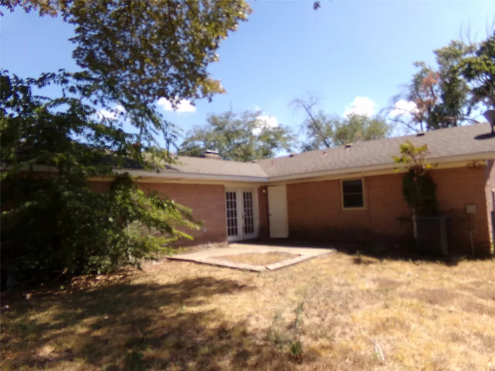 211 S Alexander Avenue Duncanville, TX 75116