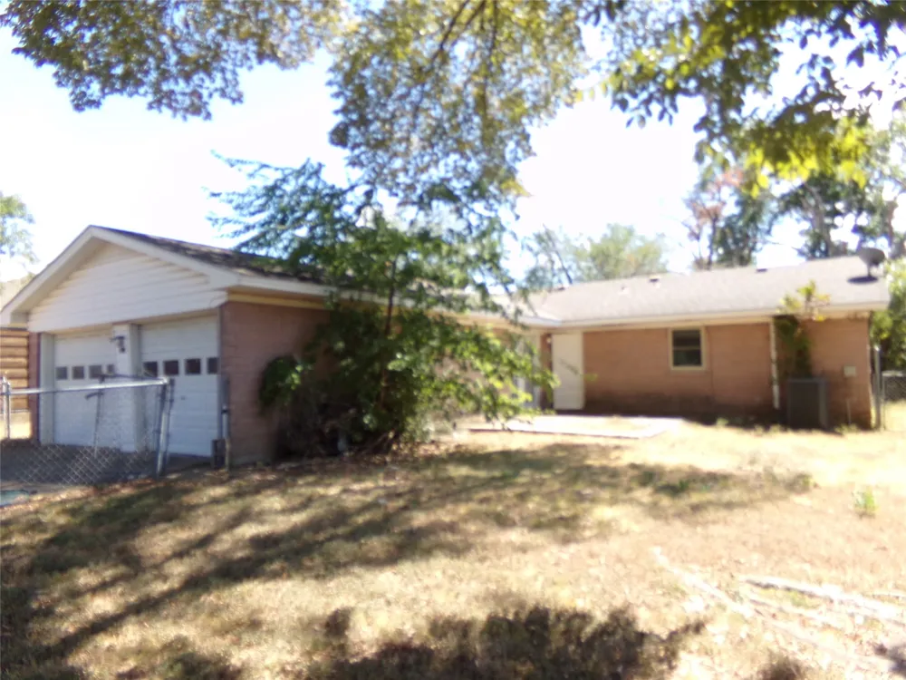 211 S Alexander Avenue Duncanville, TX 75116