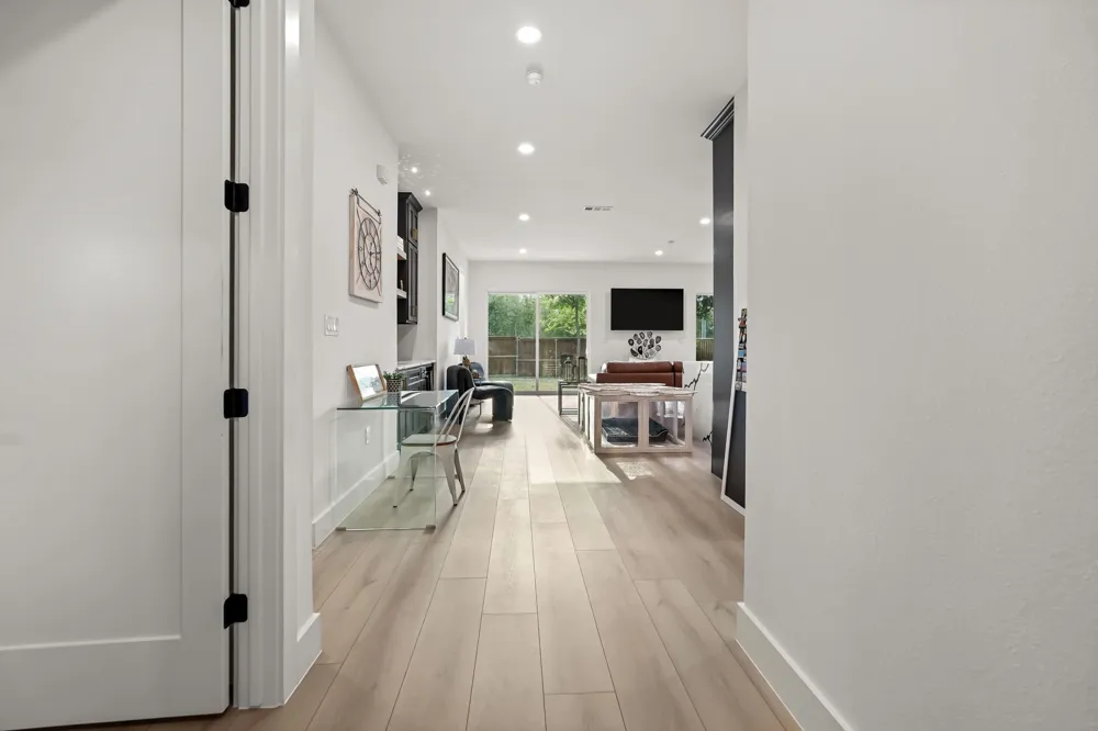 1111 S Tyler Street Dallas, TX 75208