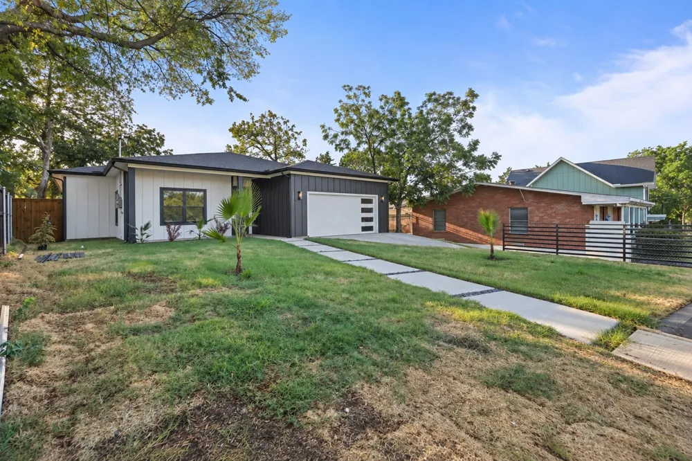 1111 S Tyler Street Dallas, TX 75208