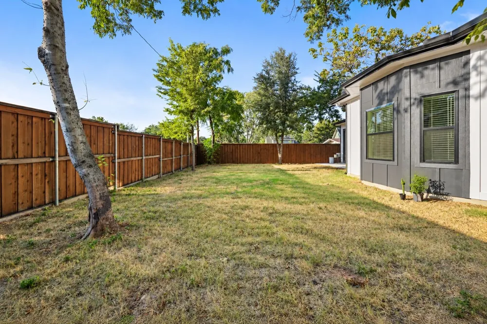 1111 S Tyler Street Dallas, TX 75208