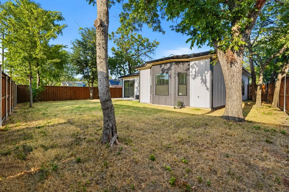 1111 S Tyler Street Dallas, TX 75208