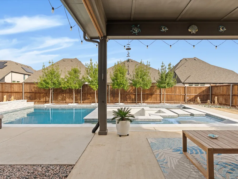 1625 Windflower Drive Aubrey, TX 76227