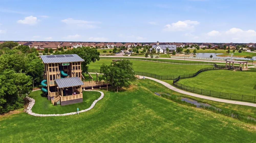 1625 Windflower Drive Aubrey, TX 76227