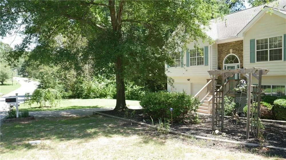 3257 Camens Way Buford, GA 30519