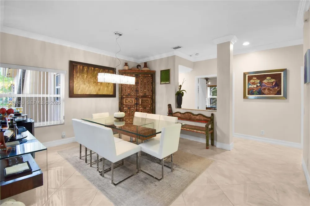523 Stonemont Dr Weston, FL 33326