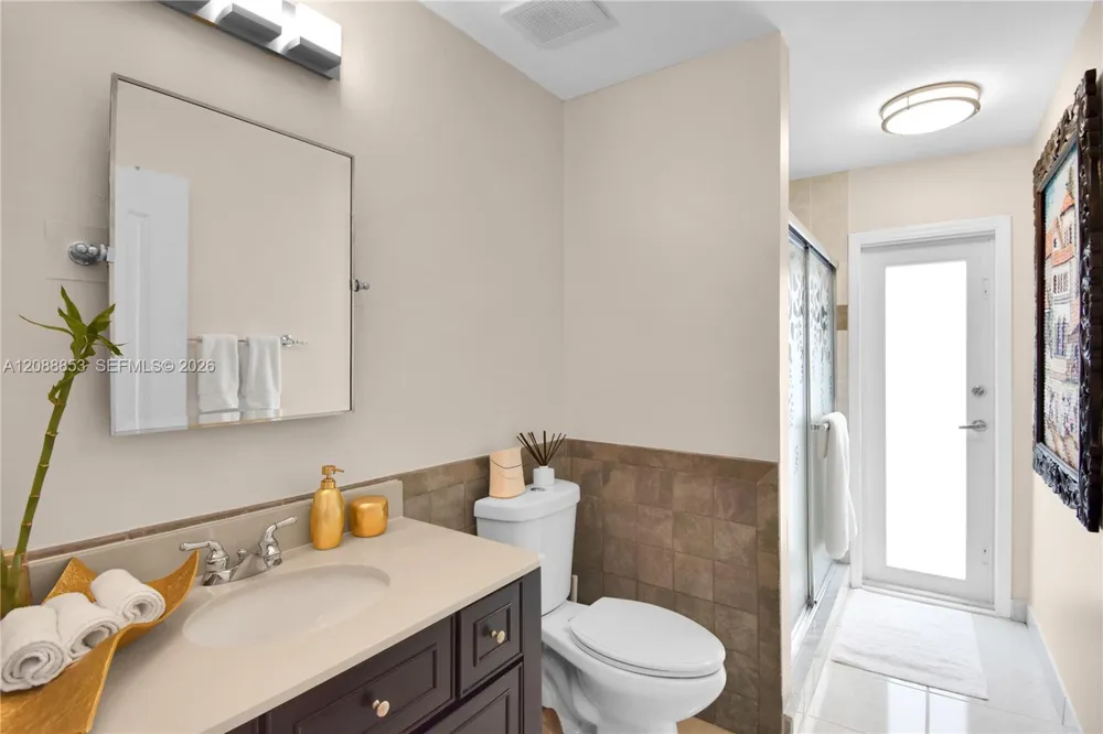 523 Stonemont Dr Weston, FL 33326