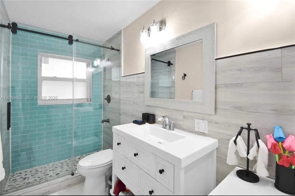 523 Stonemont Dr Weston, FL 33326