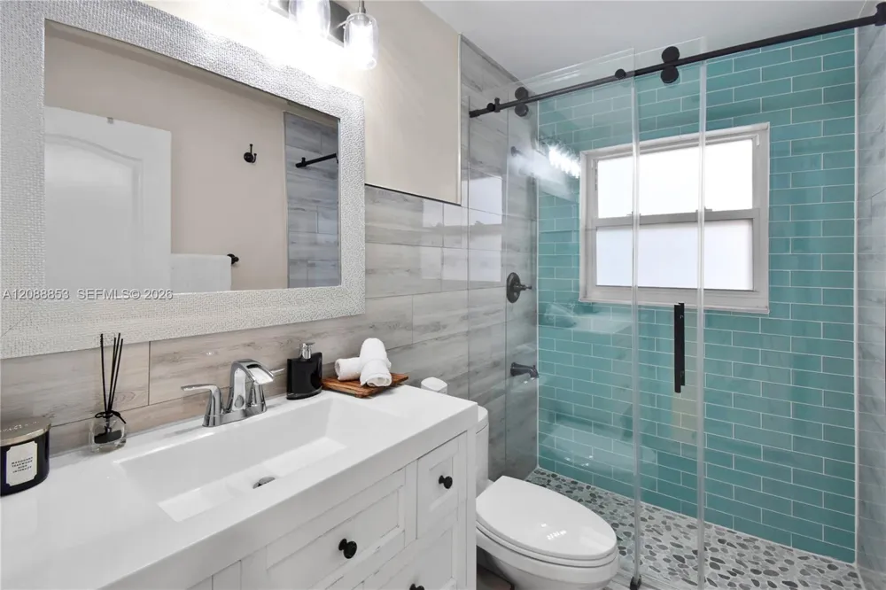 523 Stonemont Dr Weston, FL 33326