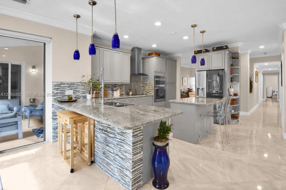 523 Stonemont Dr Weston, FL 33326
