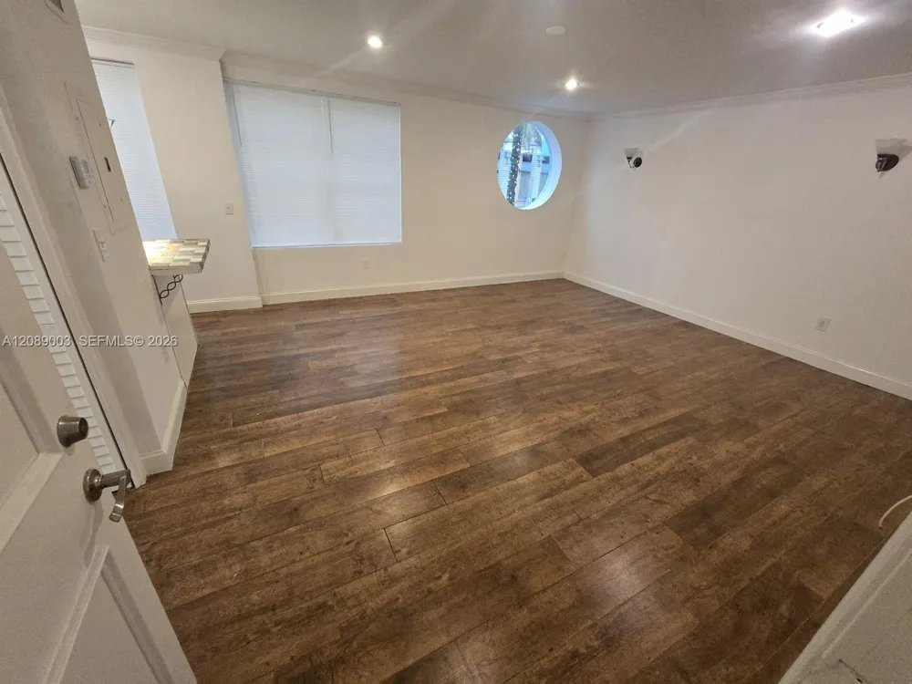 1460 Ocean Dr #201 Miami Beach, FL 33139