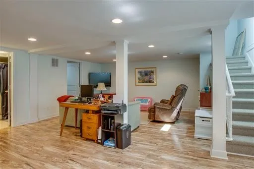 407 Hilltop Dr Columbia, TN 38401