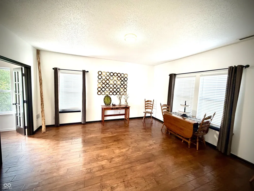 15098 Redcliff Drive Noblesville, IN 46062