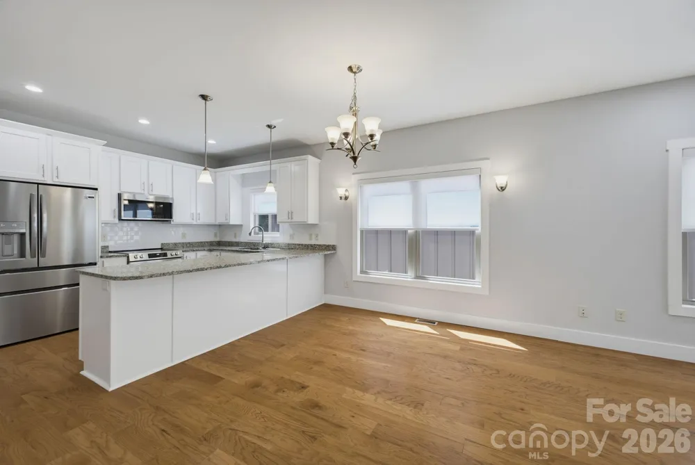 25 Gratitude Drive Asheville, NC 28806
