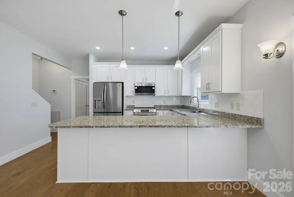 25 Gratitude Drive Asheville, NC 28806