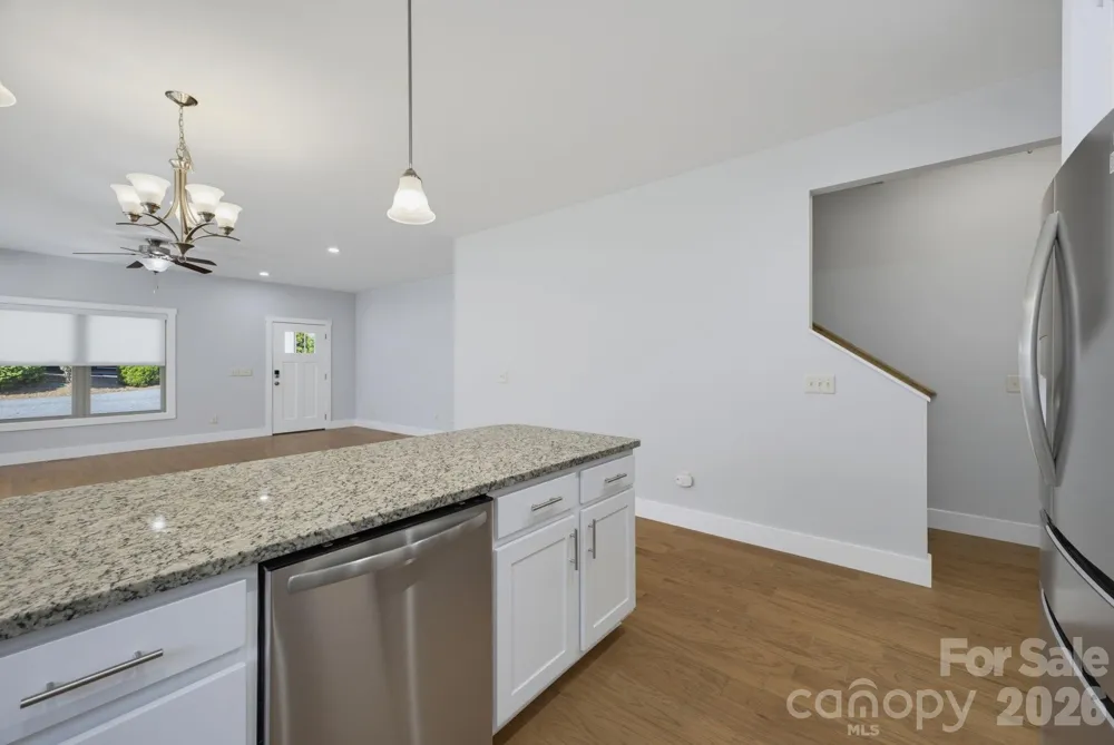 25 Gratitude Drive Asheville, NC 28806