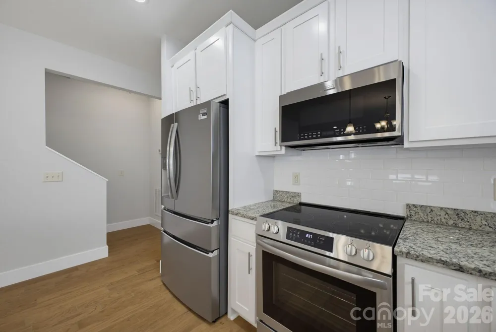 25 Gratitude Drive Asheville, NC 28806