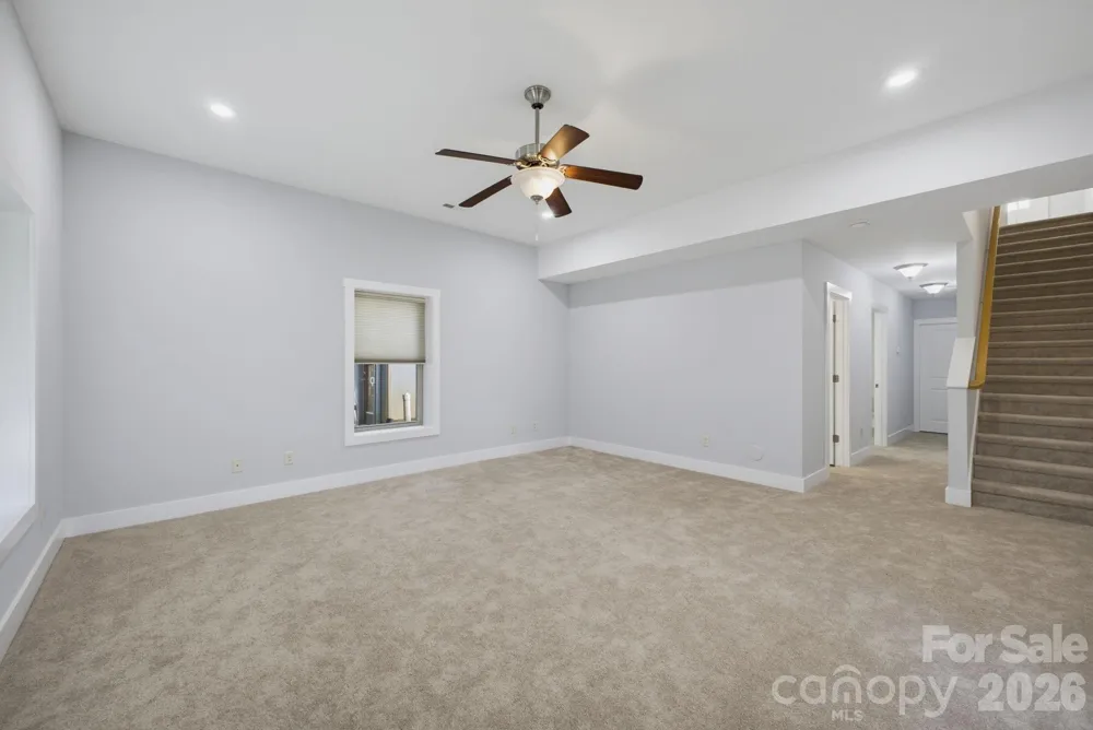 25 Gratitude Drive Asheville, NC 28806