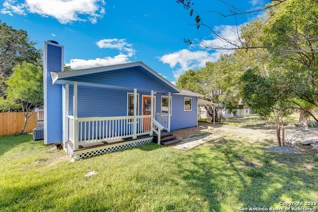 731 Hillside Loop Canyon Lake, TX 78133