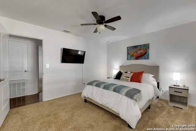 731 Hillside Loop Canyon Lake, TX 78133