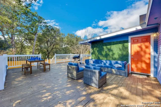 731 Hillside Loop Canyon Lake, TX 78133