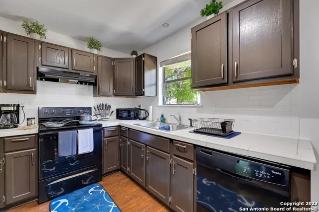 731 Hillside Loop Canyon Lake, TX 78133