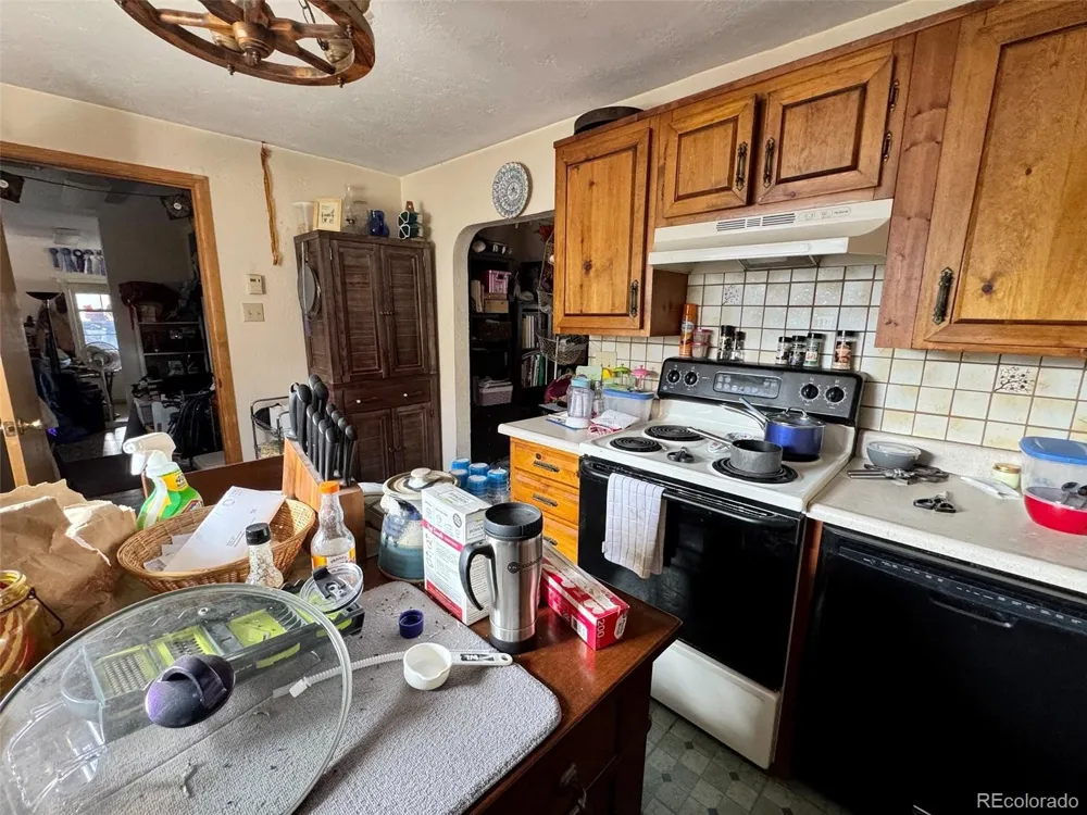 402 South Street Silver Cliff, CO 81252