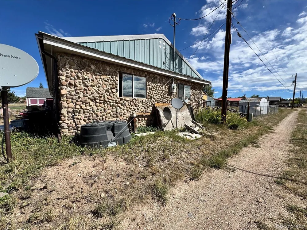 402 South Street Silver Cliff, CO 81252