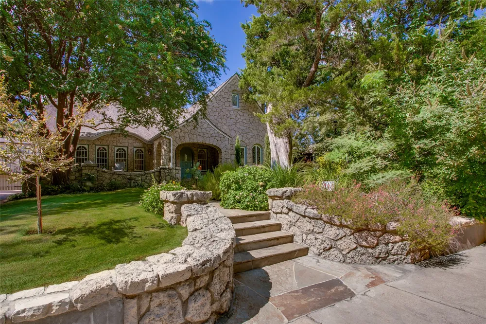4119 Rock Creek Drive Dallas, TX 75204