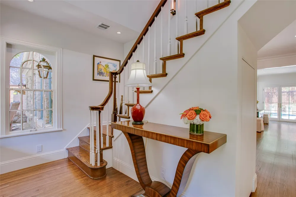 4119 Rock Creek Drive Dallas, TX 75204