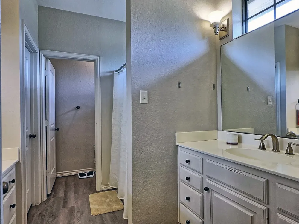5721 Suncrest Drive Athens, TX 75752