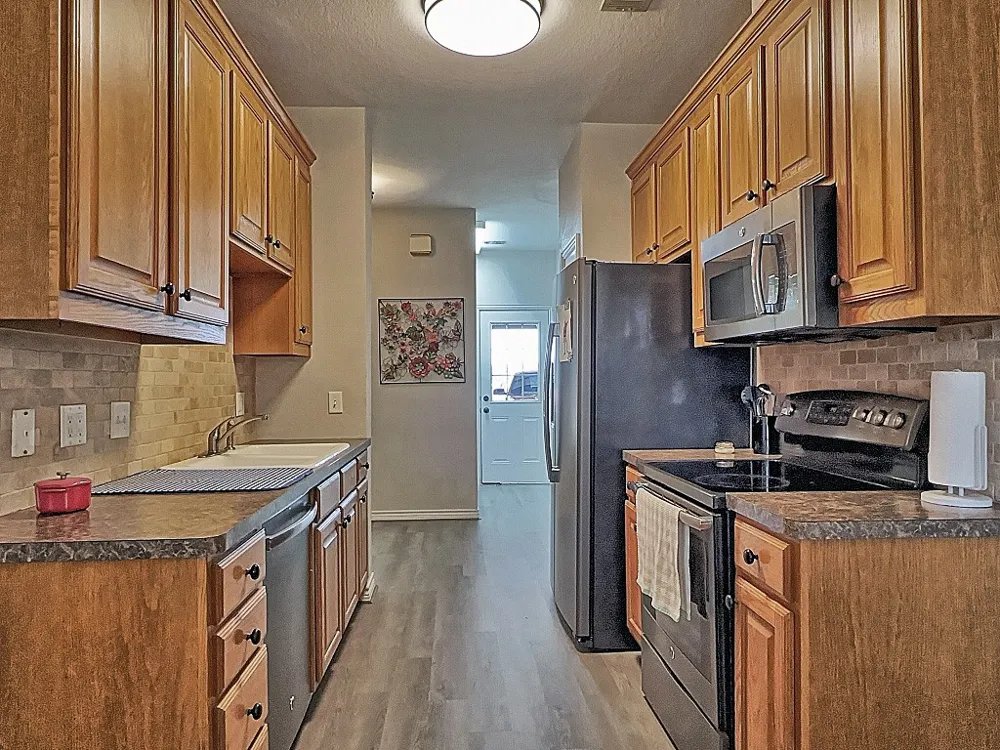 5721 Suncrest Drive Athens, TX 75752